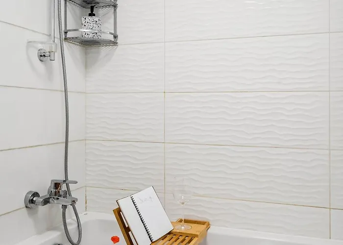 Occo By The Park * Бухарест